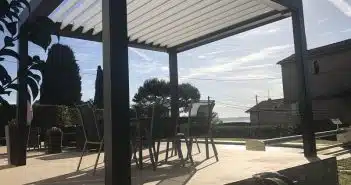 Exploiter l'espace extérieur avec une pergola tendance et économique