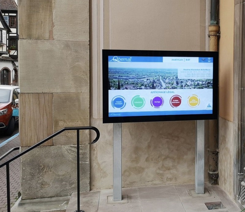 La borne interactive d'affichage légal un outil de communication innovant pour les mairies