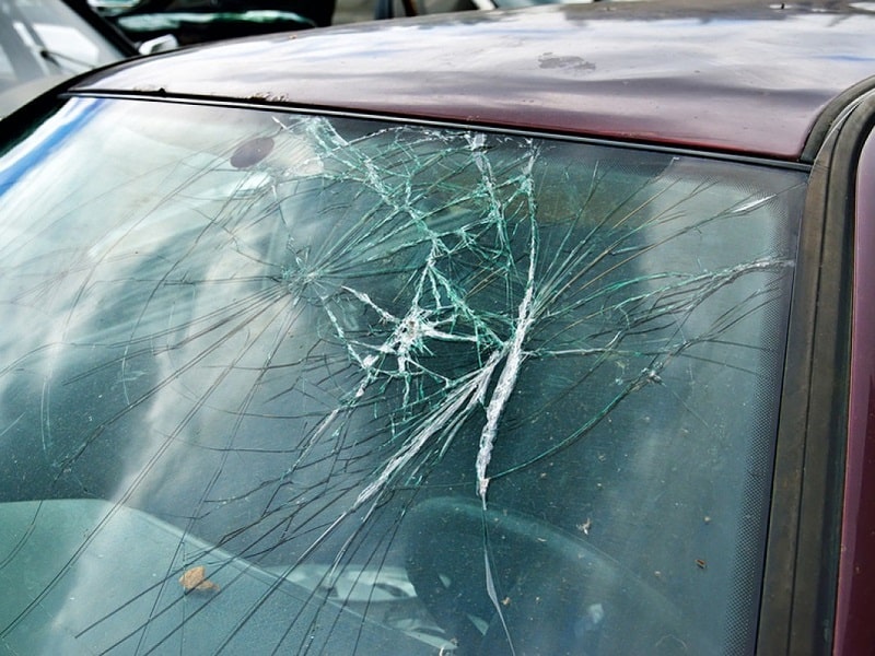 Pourquoi confier le vitrage de son automobile à un spécialiste