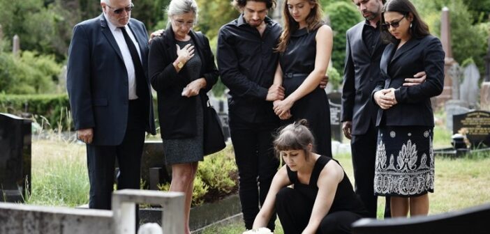 Quelles sont les formalités à remplir pendant les obsèques ?